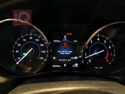 جاكوار XE
